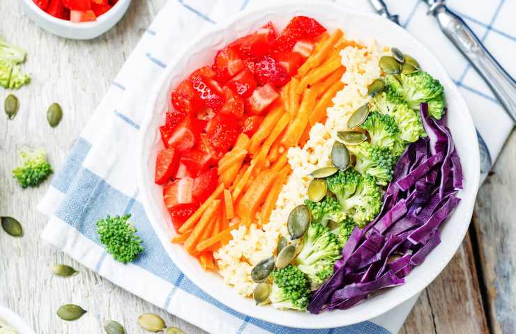 Una versione ulteriore della insalata arcobaleno