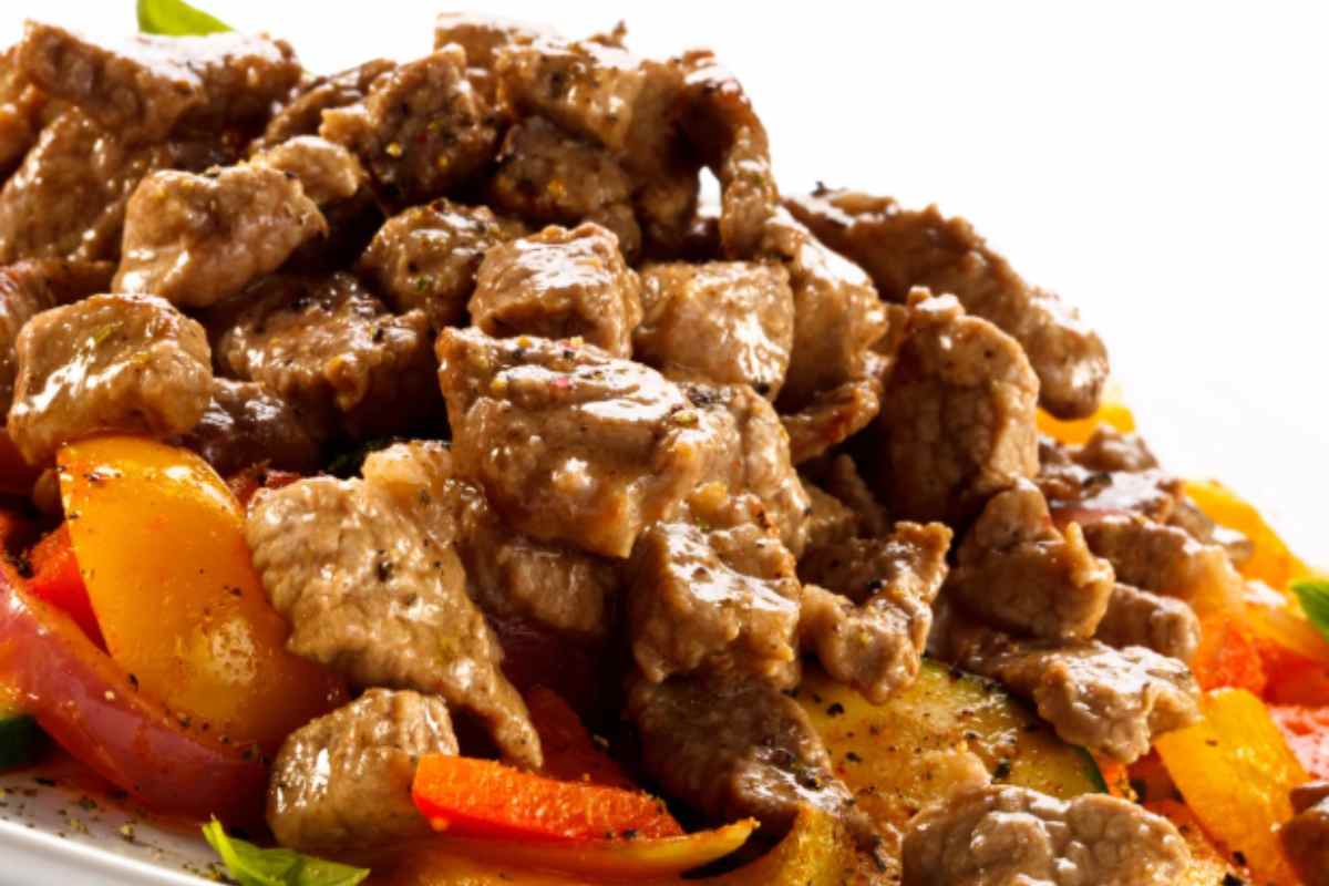 Bocconcini di carne con pomodorini