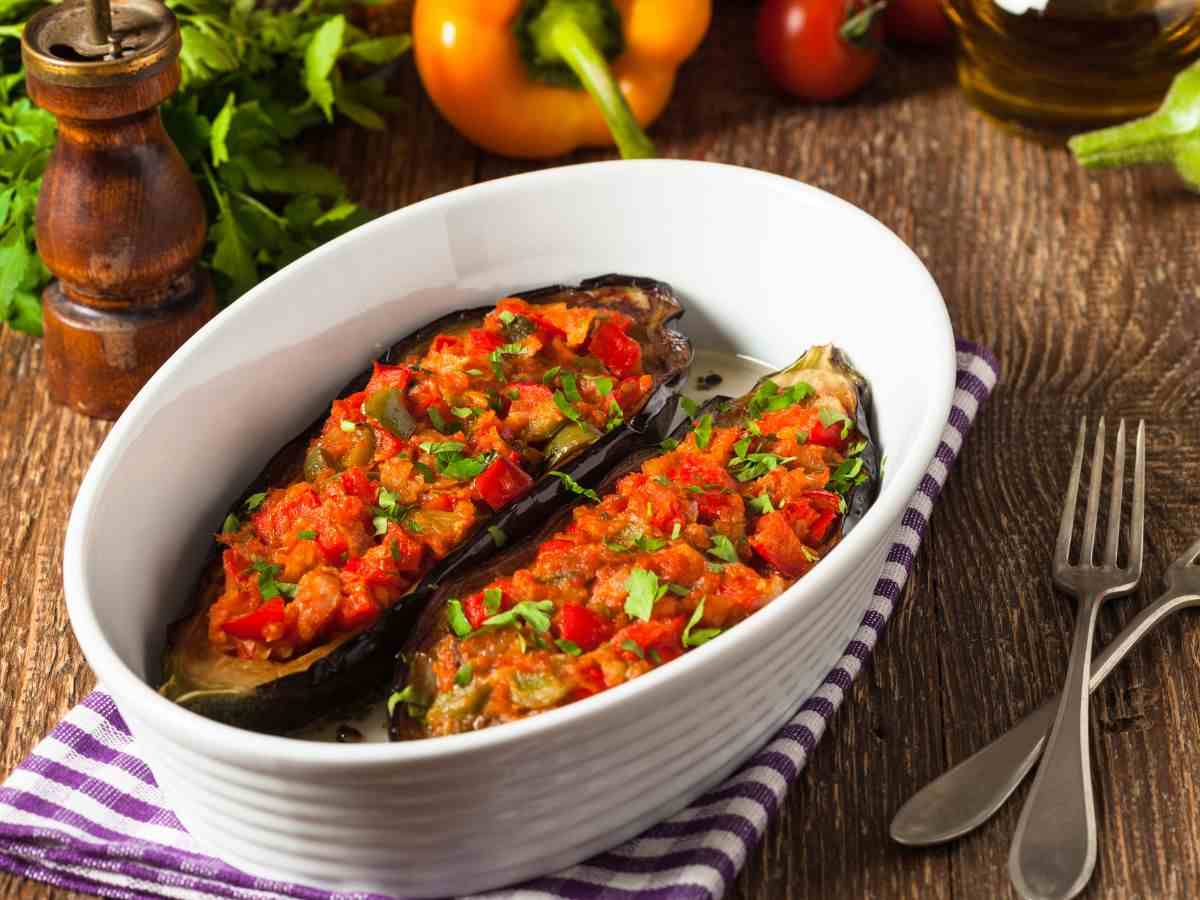 melanzane ripiene di pomodoro