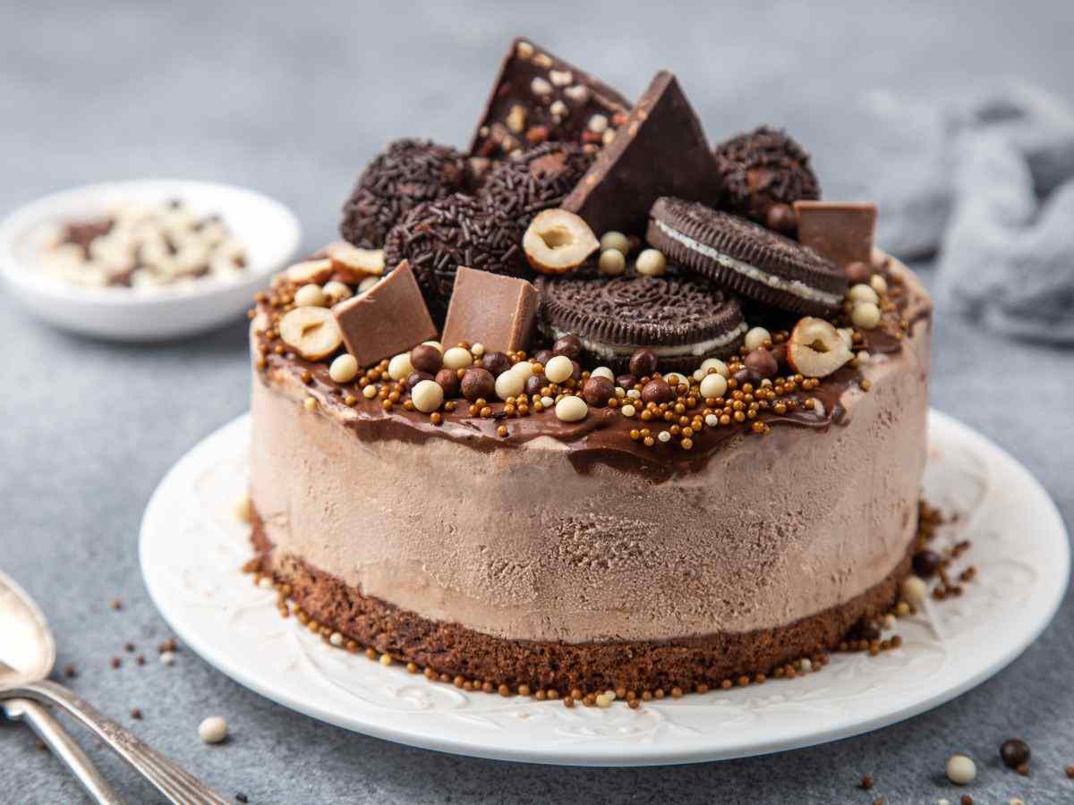 cheesecake al cioccolato decorata