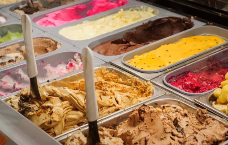 gelato dentro le vaschette