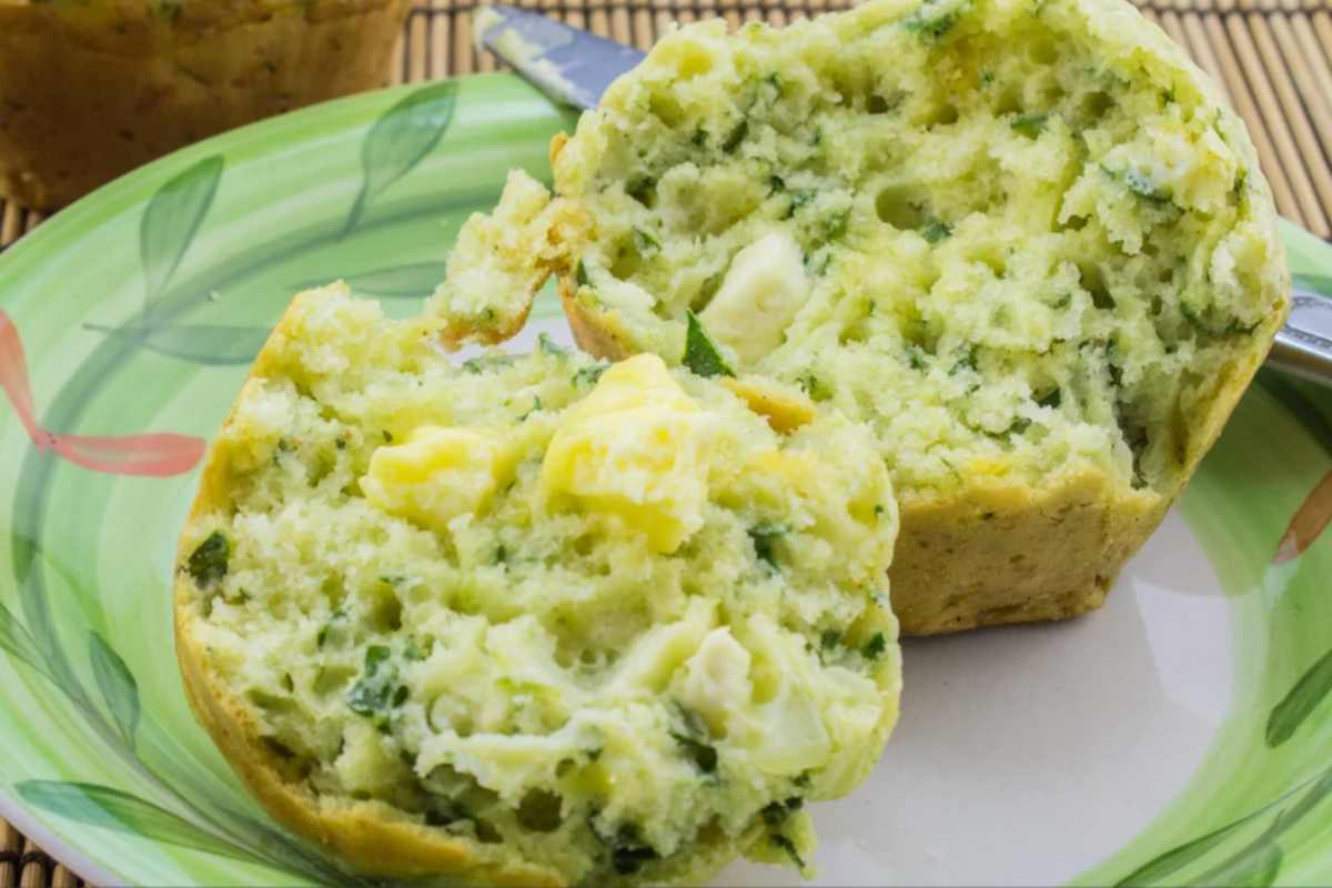 muffin di verdure aperto a metà