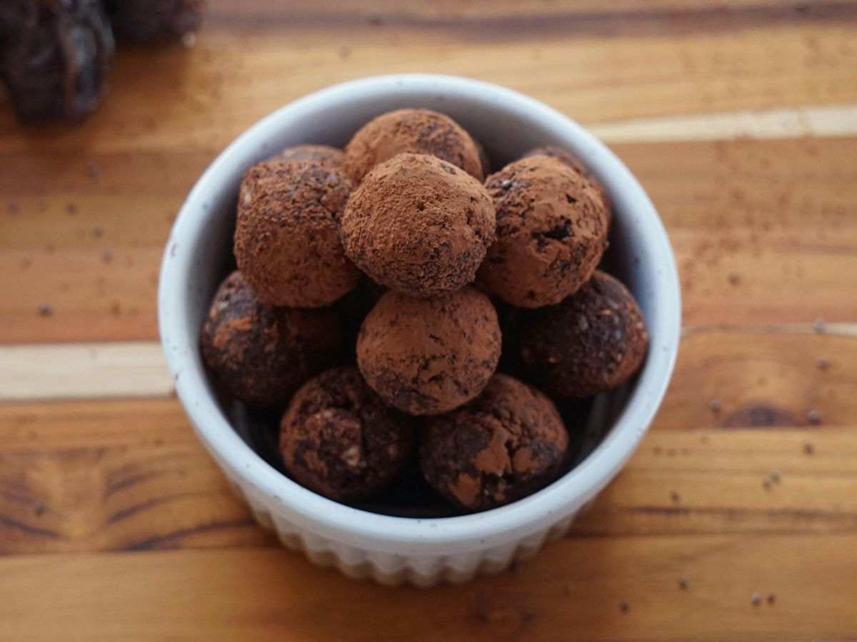 tartufini al cacao in una ciotola