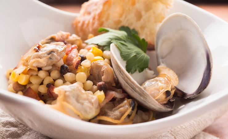piatto di fregola con pesce 
