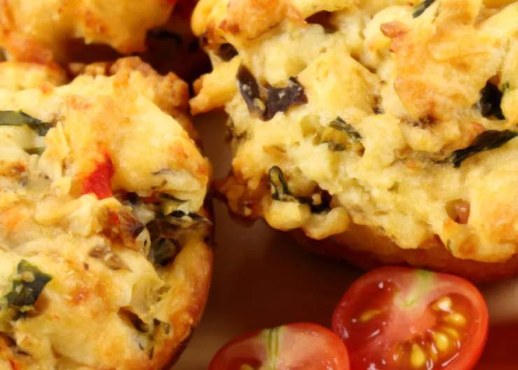 muffin saliti con olive e aromi