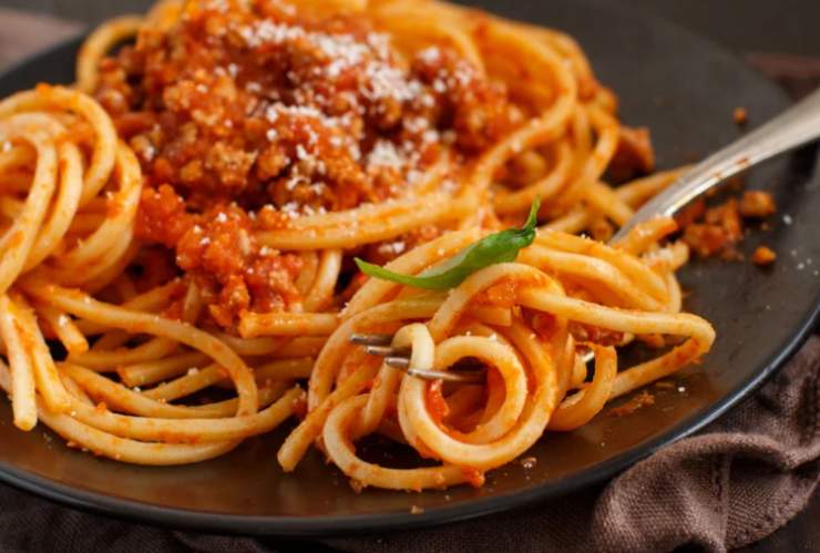 pasta al pomodoro con carne macinata