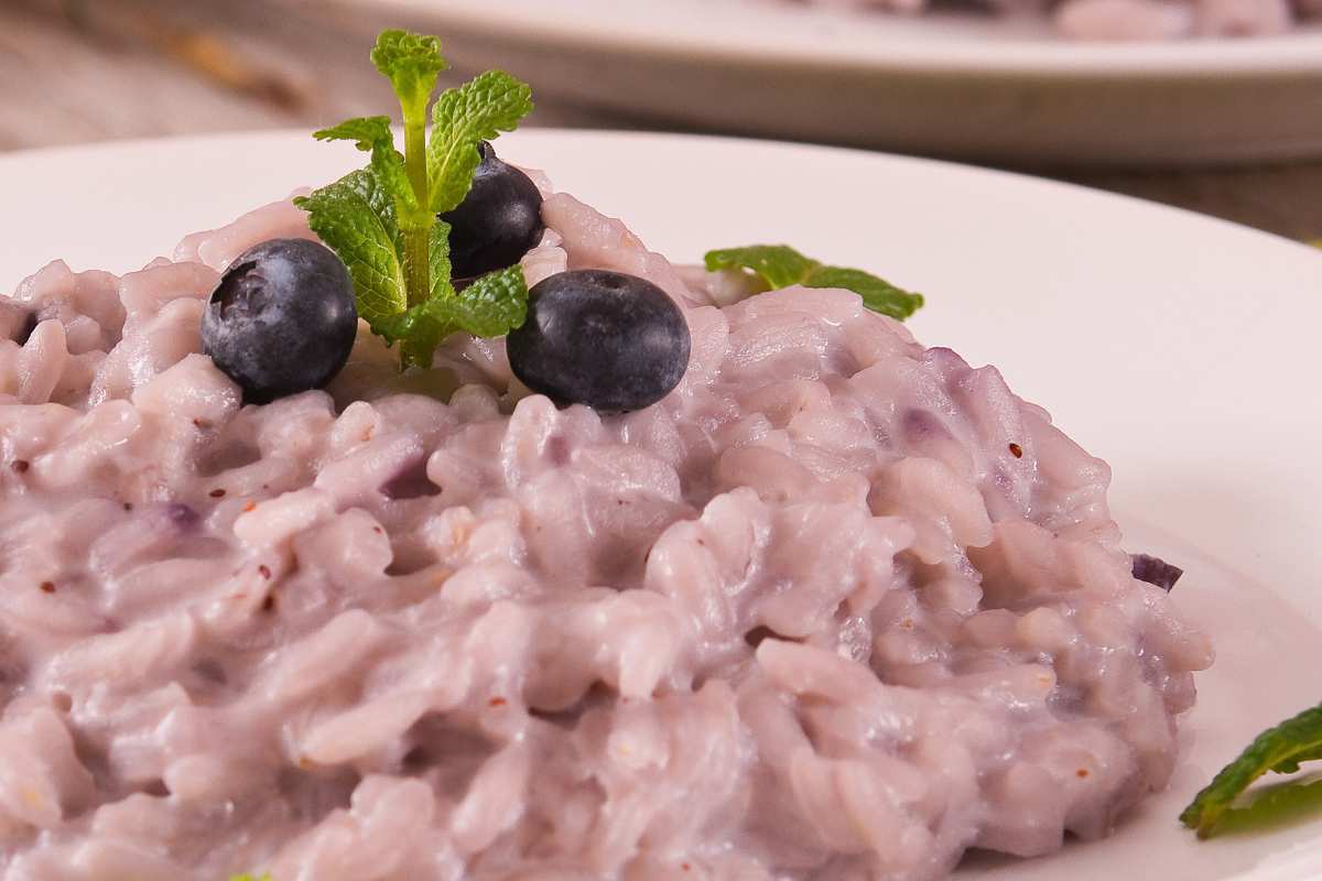 risotto cremoso ai mirtilli