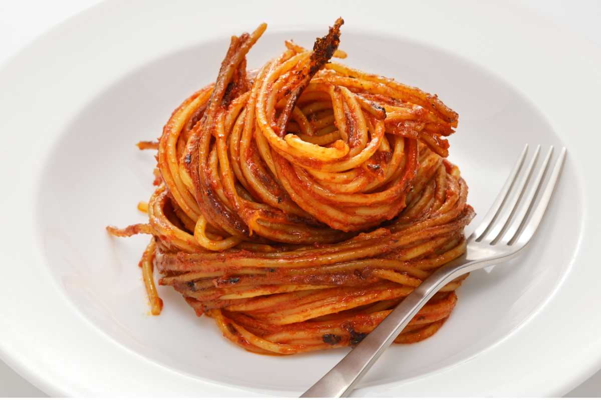 spaghetti al pomodoro con crosticina