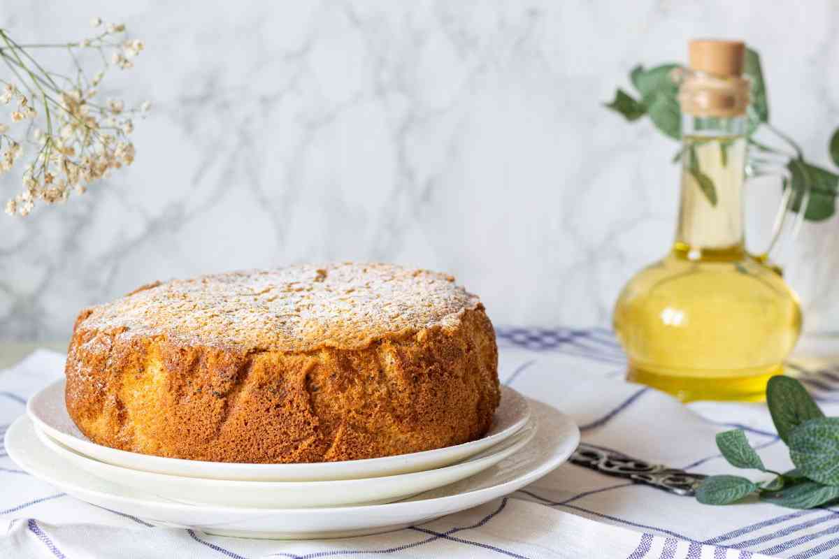 olio d'oliva e torta soffice con zucchero al velo