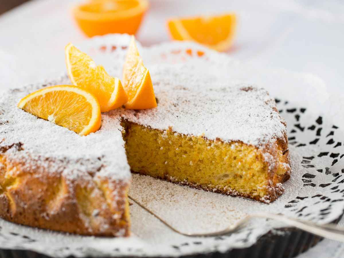 torta all'arancia con zucchero al velo
