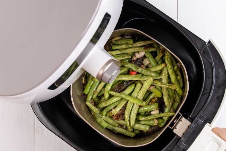 Cattivi odori in friggitrice ad aria - ButtalaPasta.it