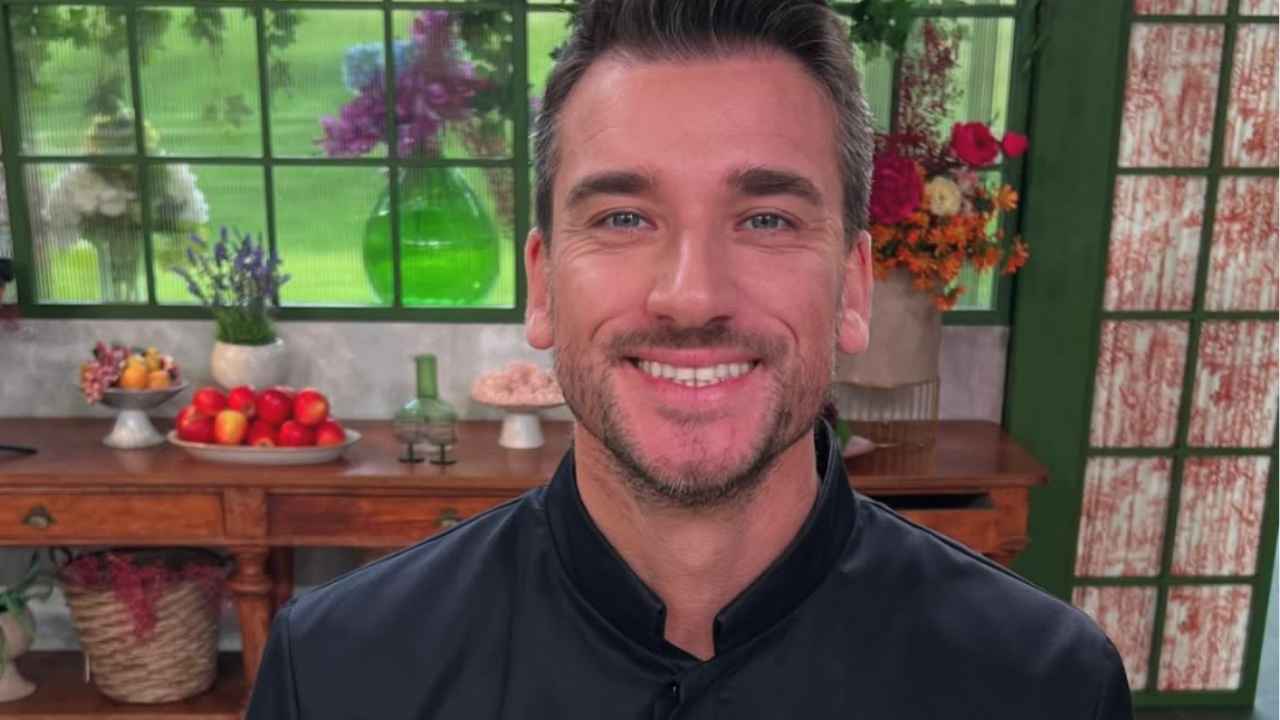 Damiano Carrara cambia vita l'annuncio