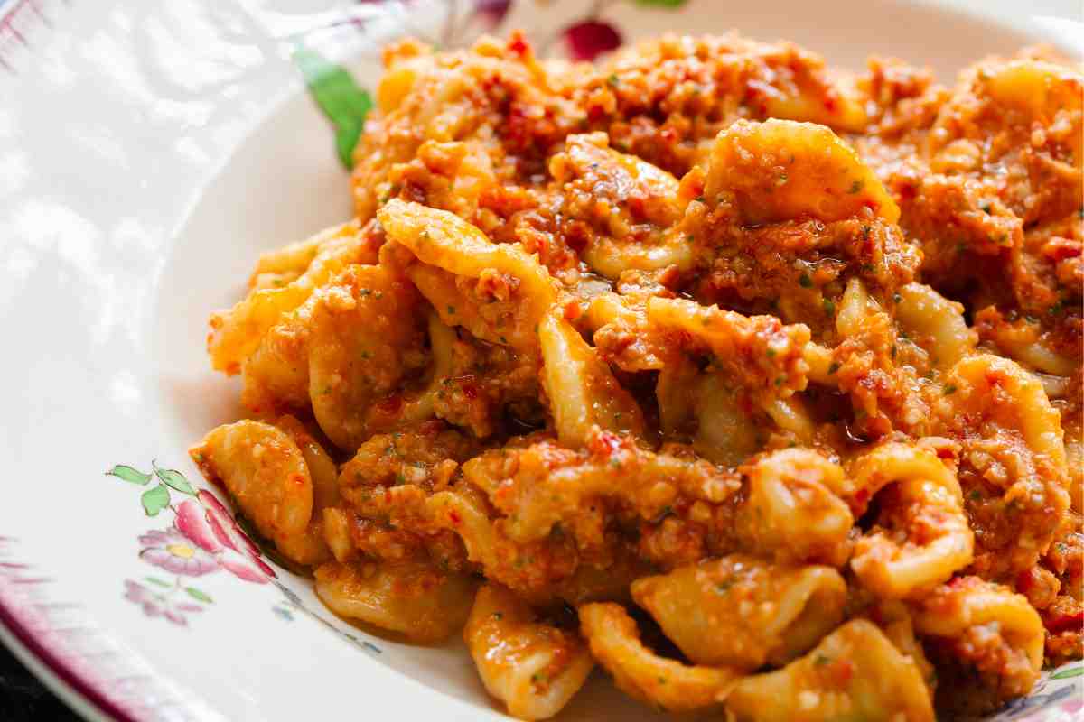 Orecchiette salsiccia e peperoni