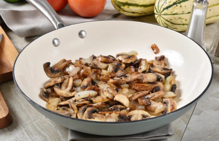 padella di funghi trifolati