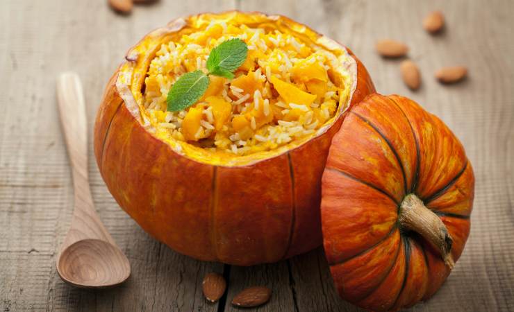 zucca scavata con dentro risotto