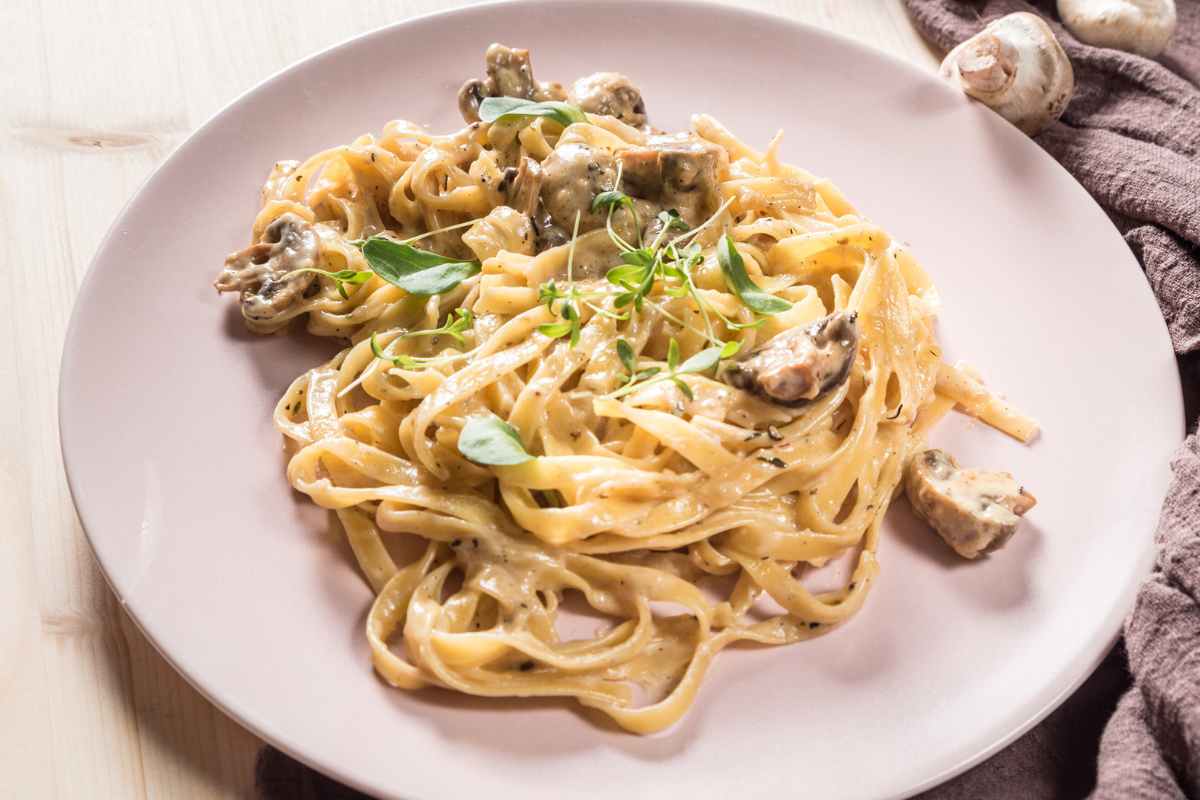 tagliatelle panna e funghi