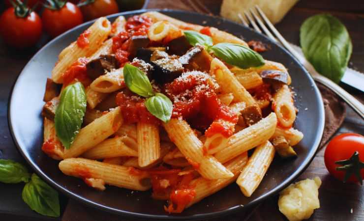 un piatto di pasta