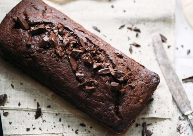 dolce al cioccolato fatto con pane duro