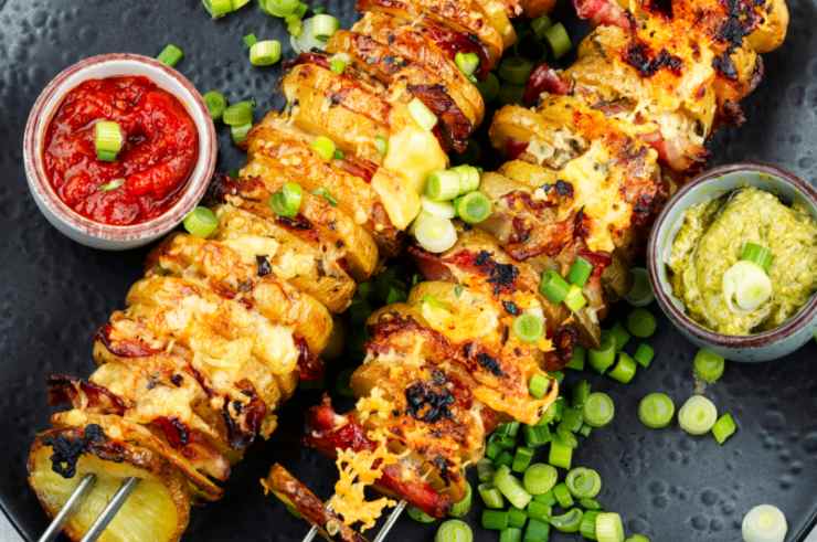 spiedini di patate con scamorza e pancetta