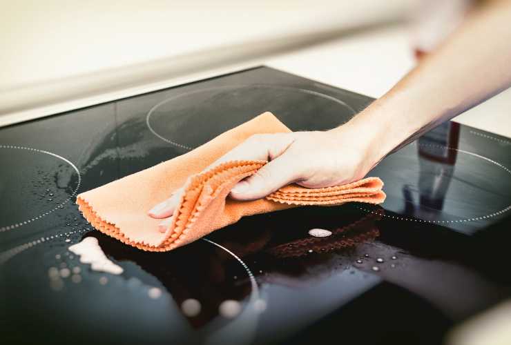 Pulire piano cottura a induzione - ButtalaPasta.it