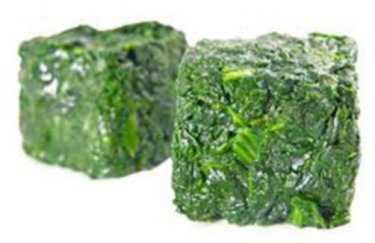 Della borragine surgelata a cubetti