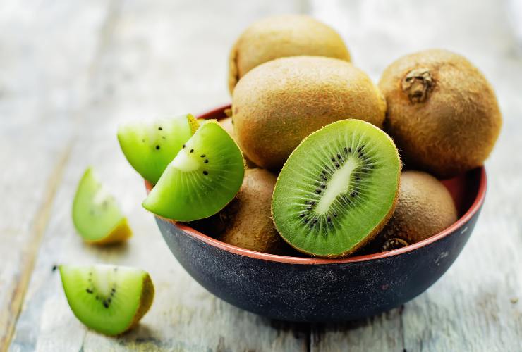 ciotola con i kiwi