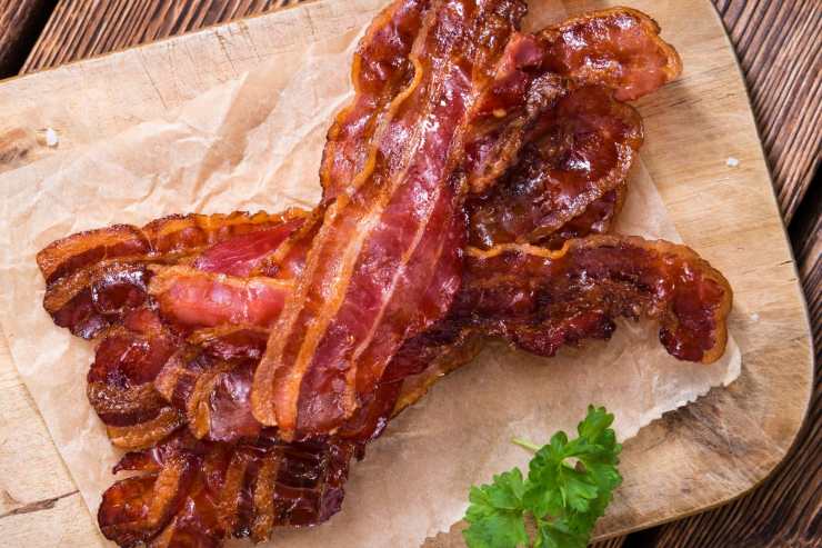 bacon su tagliere