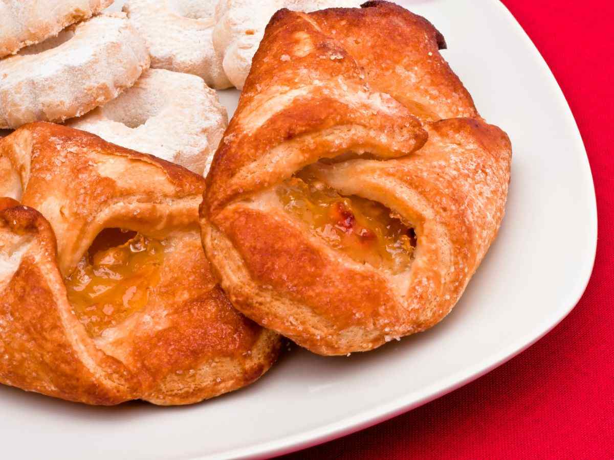 fagottini croccanti con cuore di marmellata