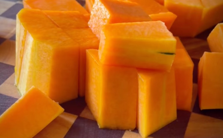 zucca tagliata a tocchetti