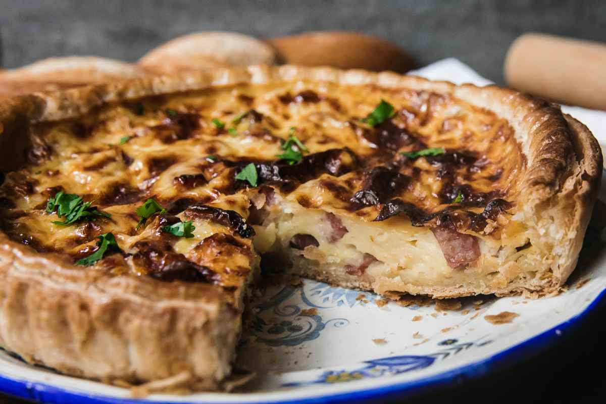 torta salata pancetta formaggio e radicchio