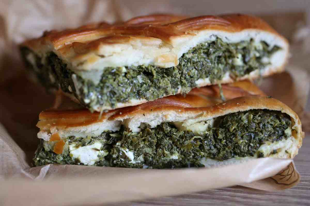schiacciata a fette di spinaci