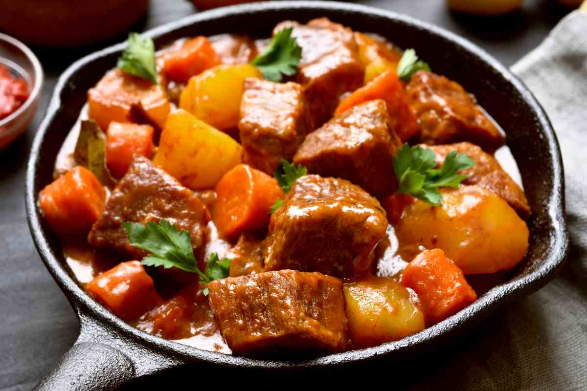 Nuovo menu della settimana, prendi nota delle ricette e fai la spesa per cucinare questi piatti deliziosi per te e i tuoi ospiti