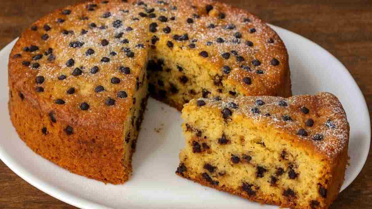 Torta di pere fatta in pochi minuti senza forno - ButtalaPasta.it