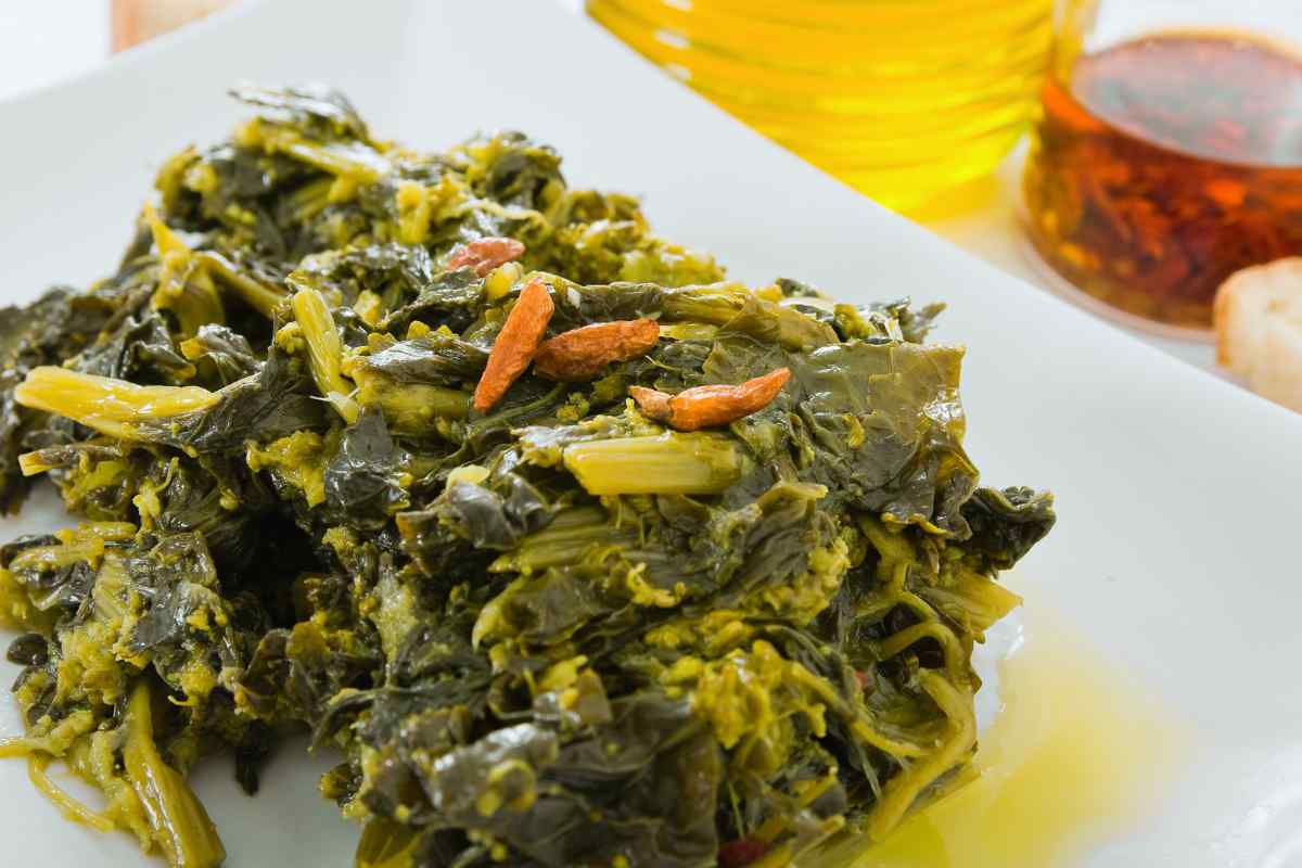 cime di rapa stufate con peperoncino