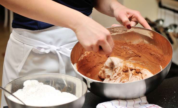 preparare impasto per torta