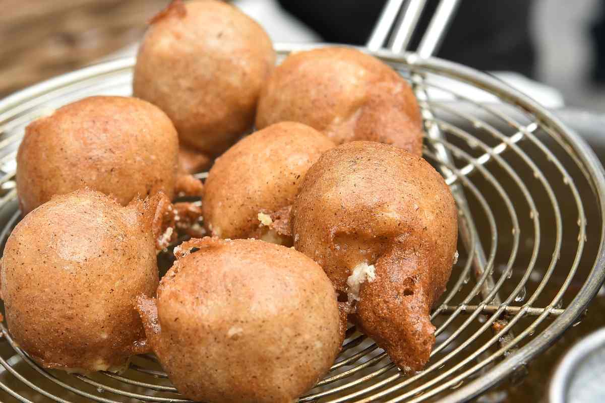 frittele valtellinesi appena fritte