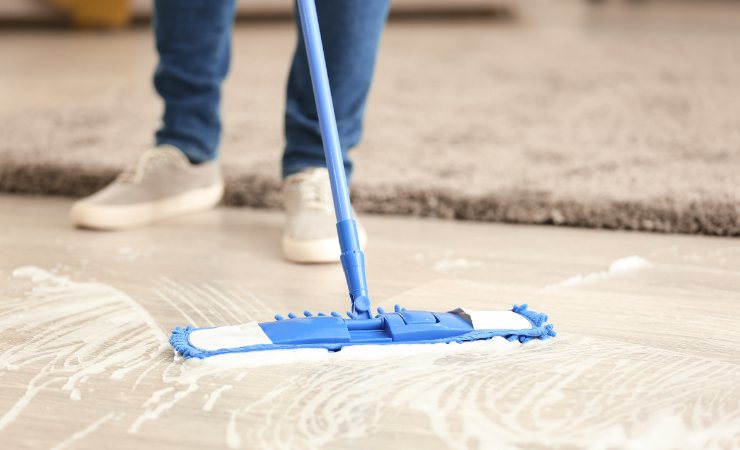 lavare pavimento