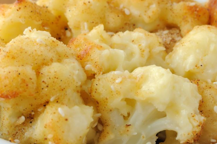 cavolfiore gratinato in primo piano