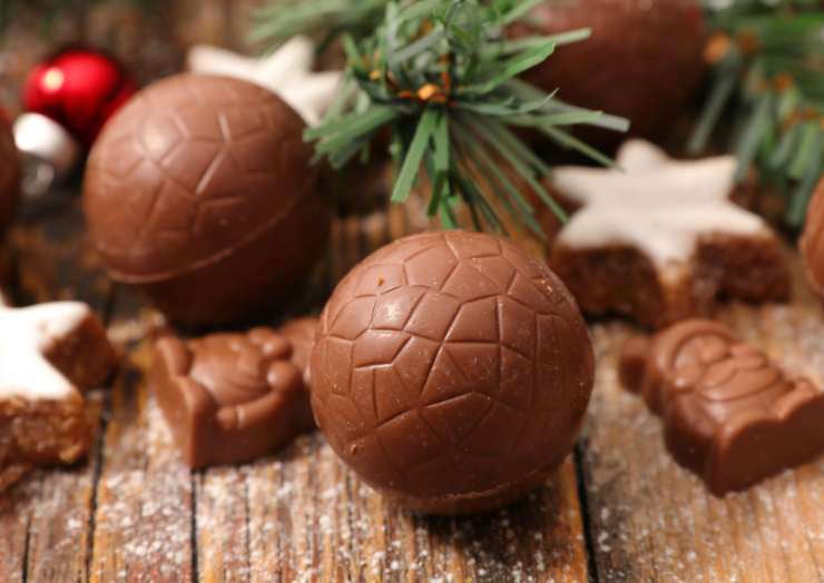 palline di cioccolato per albero di natale fatte in casa