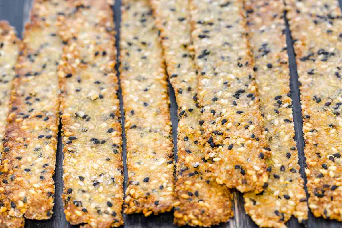 cracker di ceci e semi