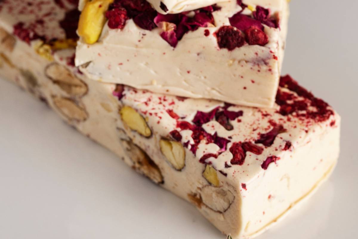 torrone cioccolato bianco frutti rossi