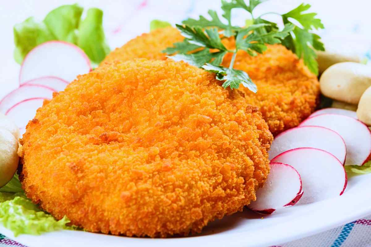 zucca impanata e fritta con verdure di contorno