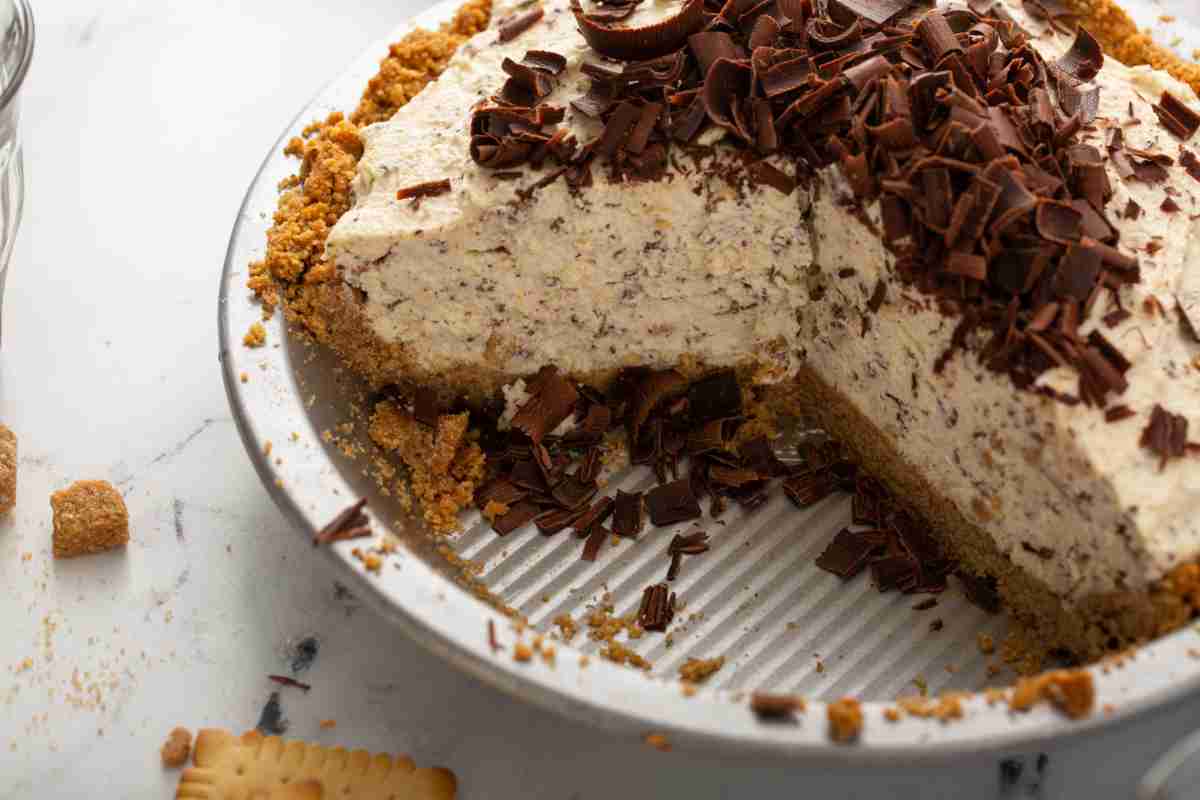 Una Banoffee Pie tagliata in un piatto
