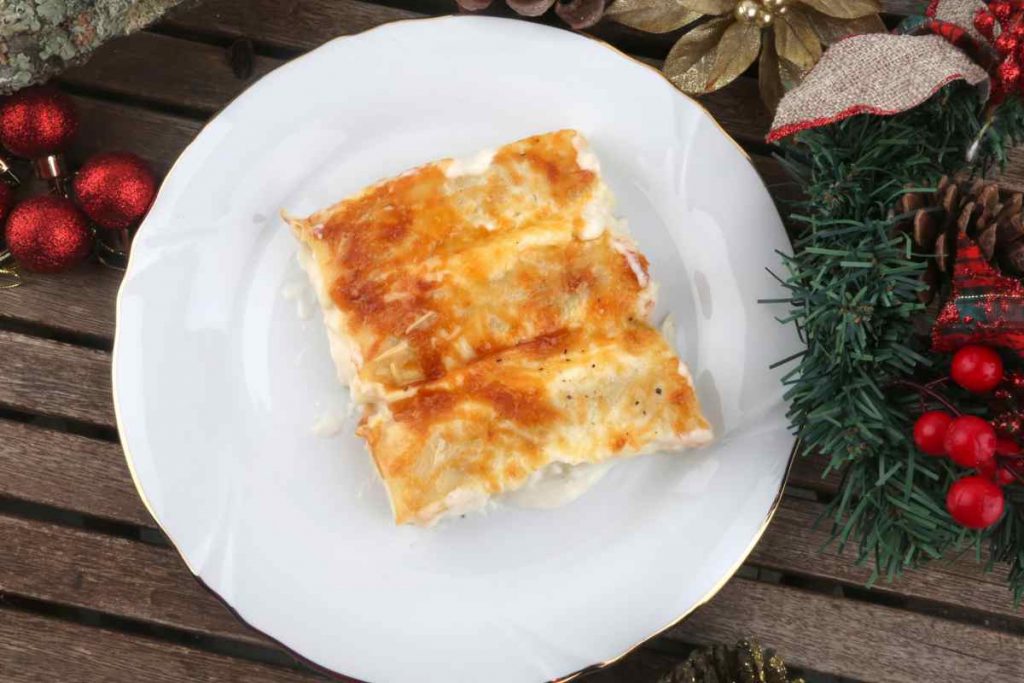 cannelloni con ripieno di patate e funghi visti dall'alto