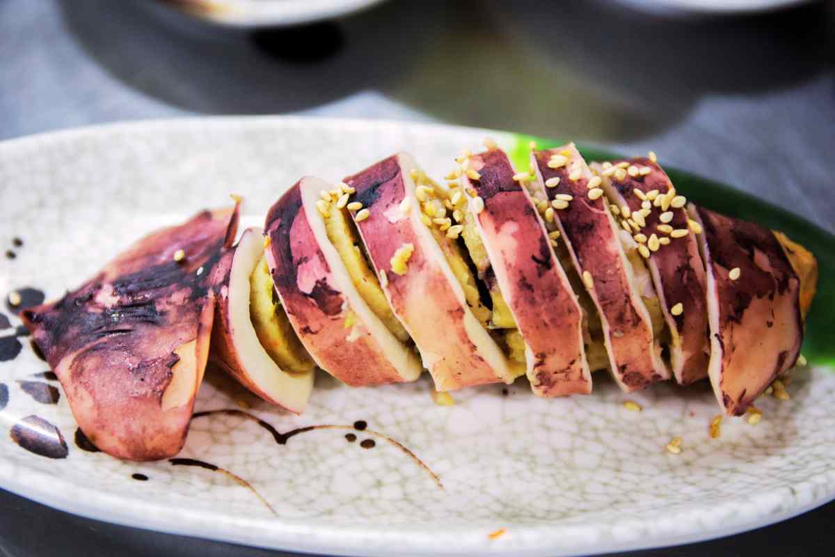 una seppia ripiena cotta al forno, ricetta che fa parte del menu della settimana
