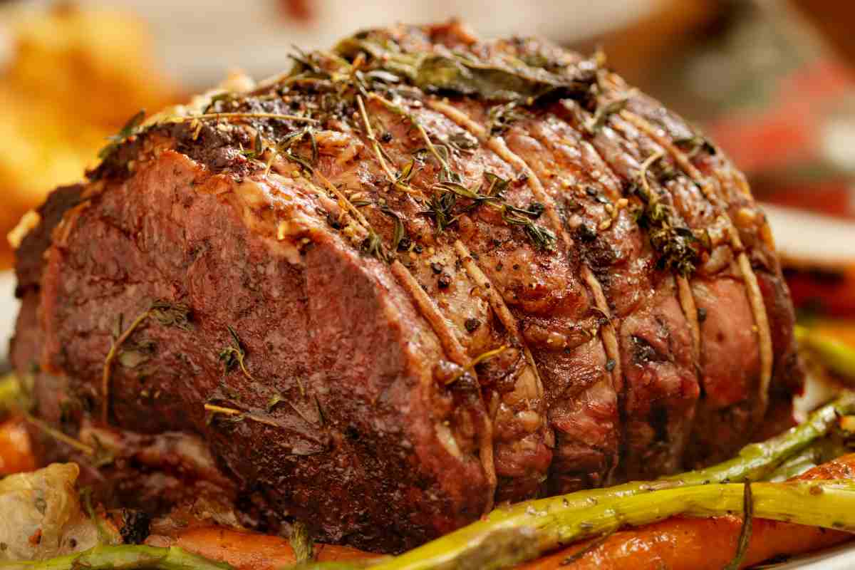 un arrosto di carne per il menu della settimana dal 29 dicembre al 4 gennaio