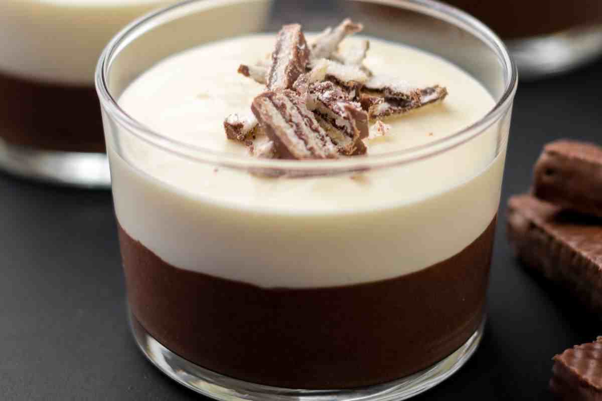 A grande richiesta ho rifatto la mousse bianca e nera, stavolta però ci ho aggiunto un pizzico di questo ingrediente ed è venuta una favola