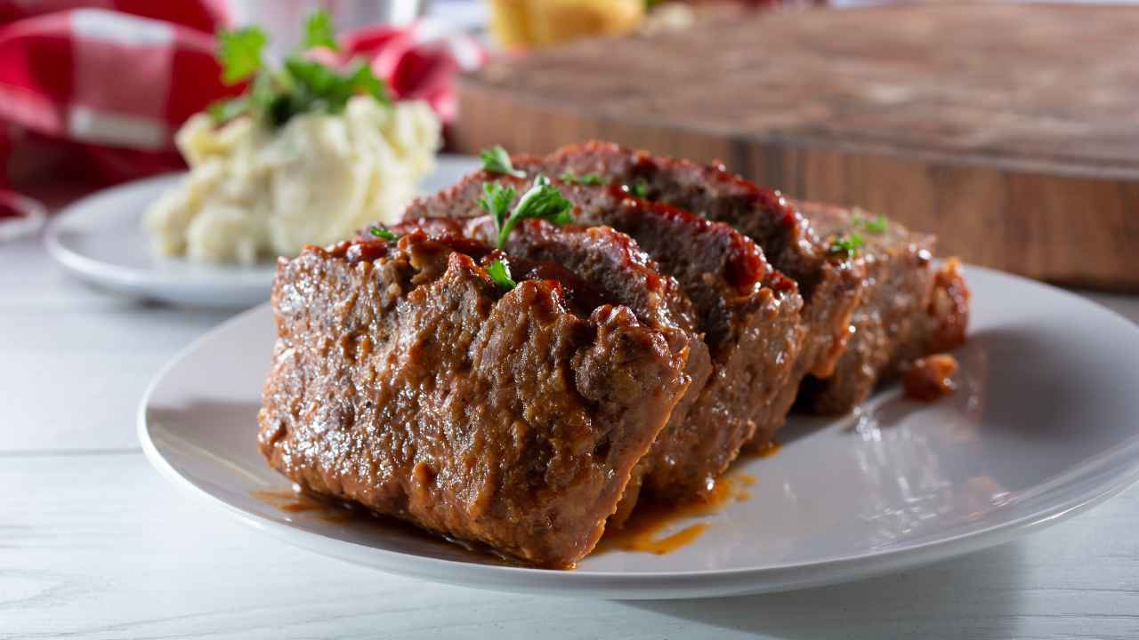 Polpettone della nonna, la sua ricetta è un successo assicurato, da provare assolutamente