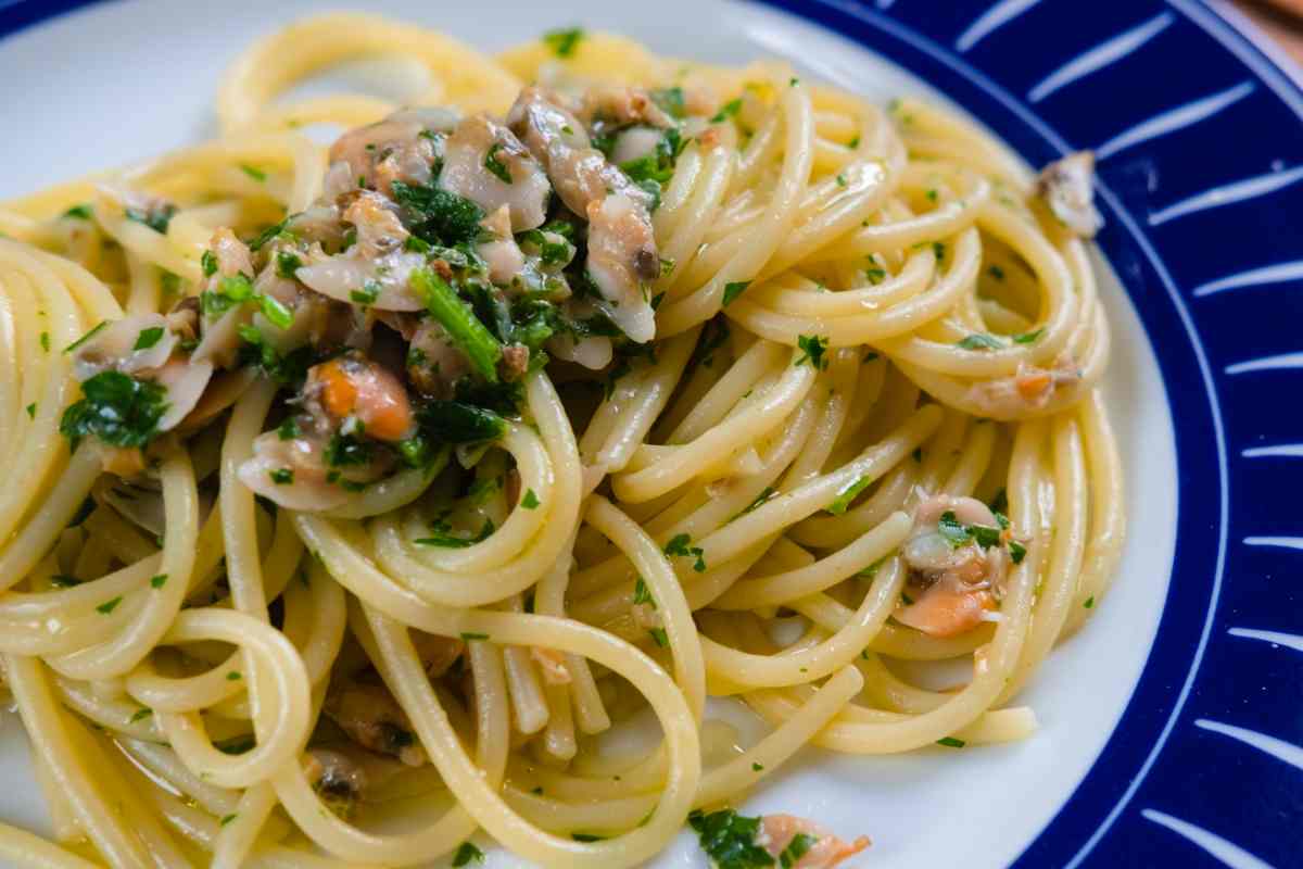 Spaghetti alle vongole 19122025 buttalapasta.it