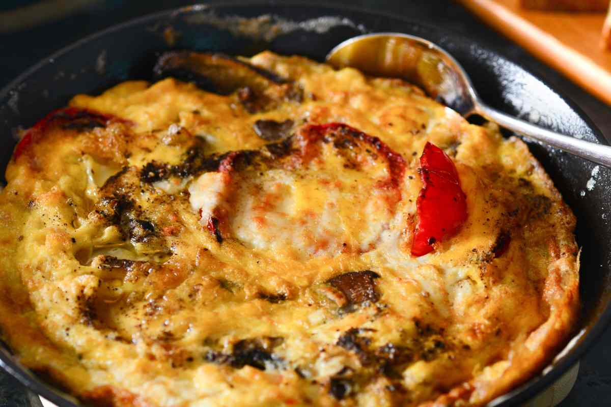 frittata con pomodori e basilico